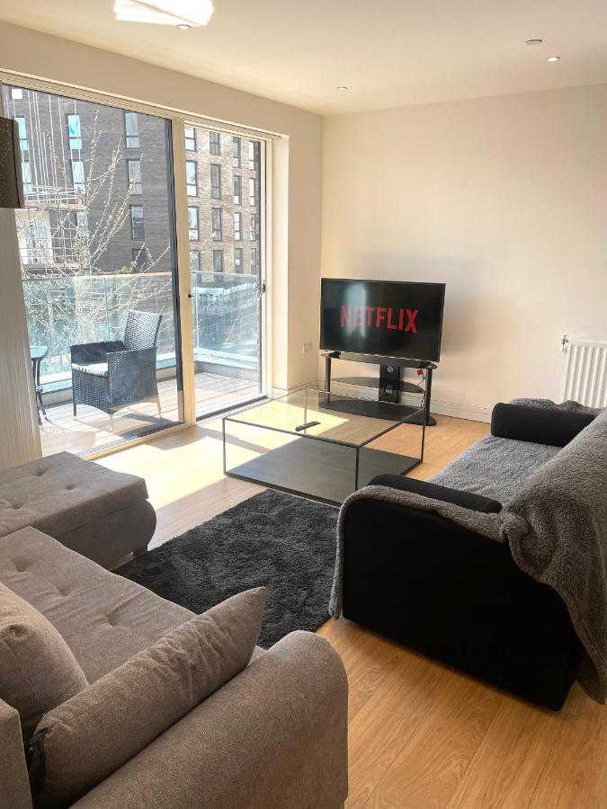 Luxury London Apartment - Steps To East Croydon Train Station Екстериор снимка